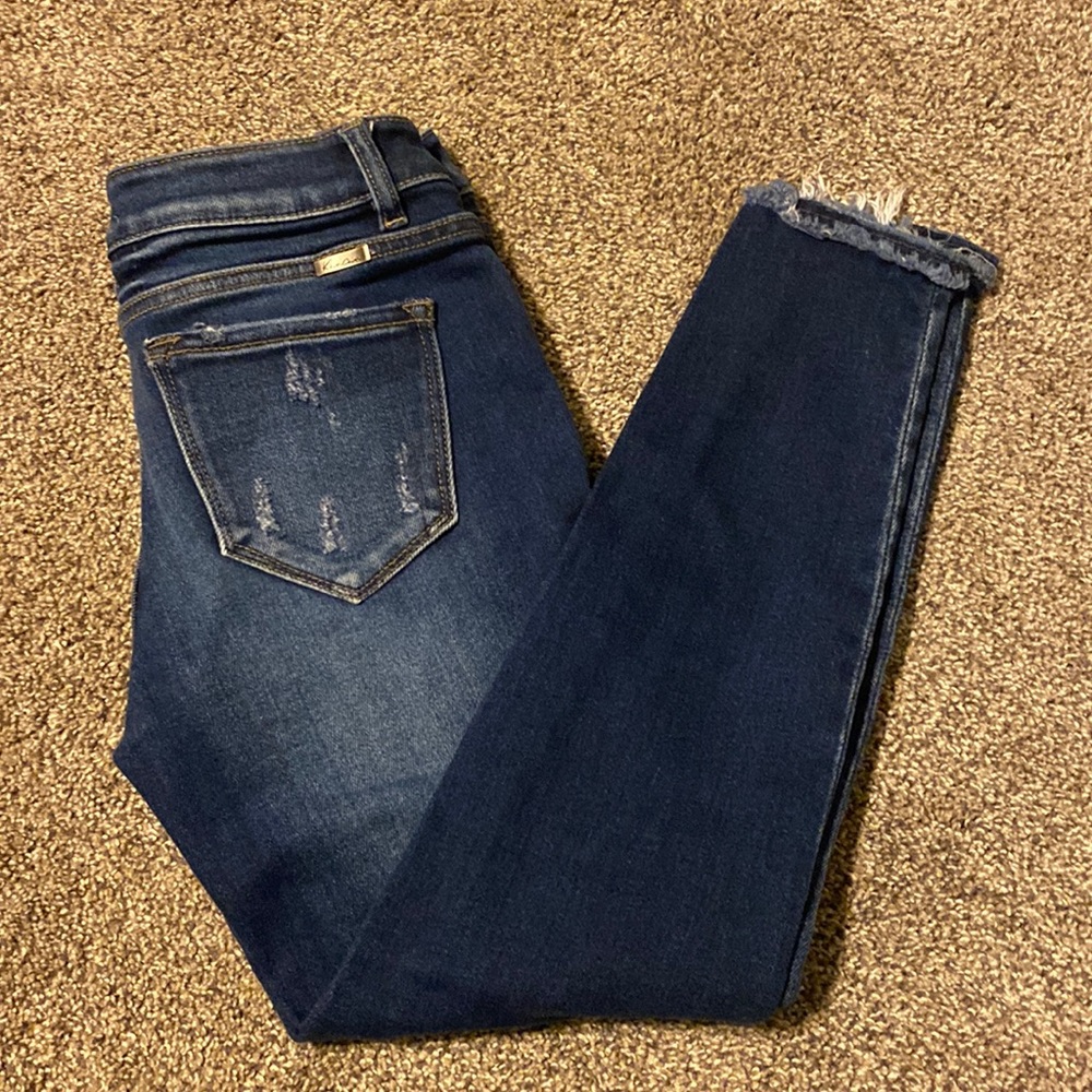 KanCan Distressed Cropped Jeans